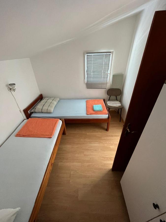Apartments Tea Карлобаг Экстерьер фото