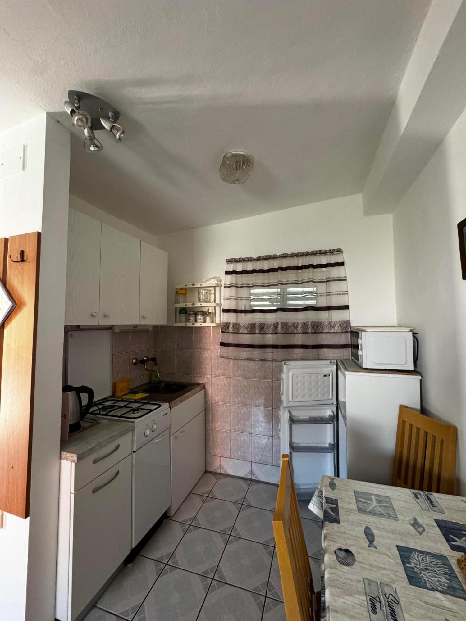 Apartments Tea Карлобаг Экстерьер фото